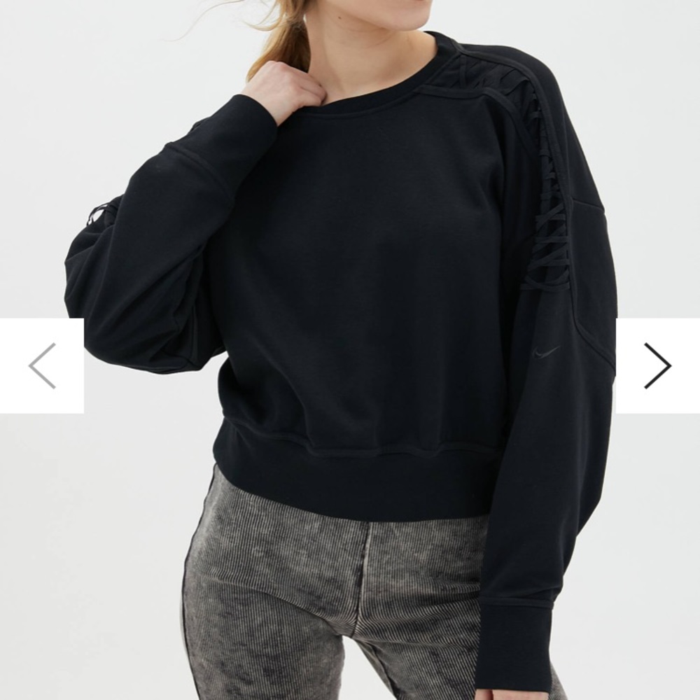 Nike Crisscross Crew Neck Cropped Sweatshirt